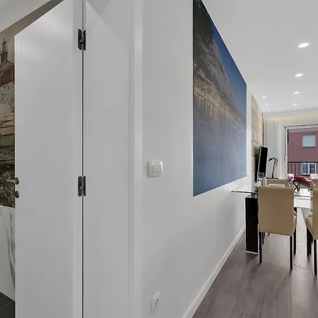 Cliffside Breeze Apartament *